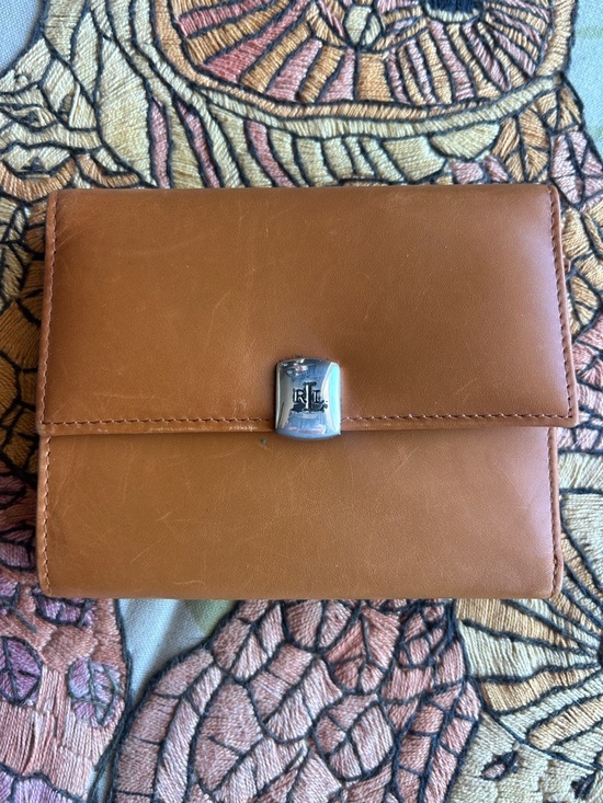 Lauren Ralph Lauren Handbags - Vintage Lauren Ralph Lauren Tan Leather Trifold Wallet with Silver Logo Close